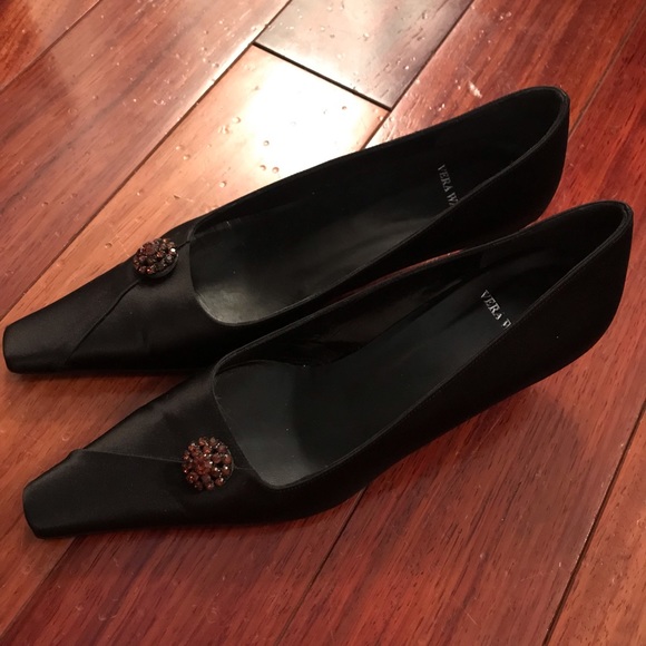 Vintage Vera Wang Satin Square Toe Kitten Heels with Brooch - Picture 5 of 10